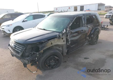 2016 Ford Police Interceptor from USA, damaged, VIN 1FM5K8AR8GGD04671